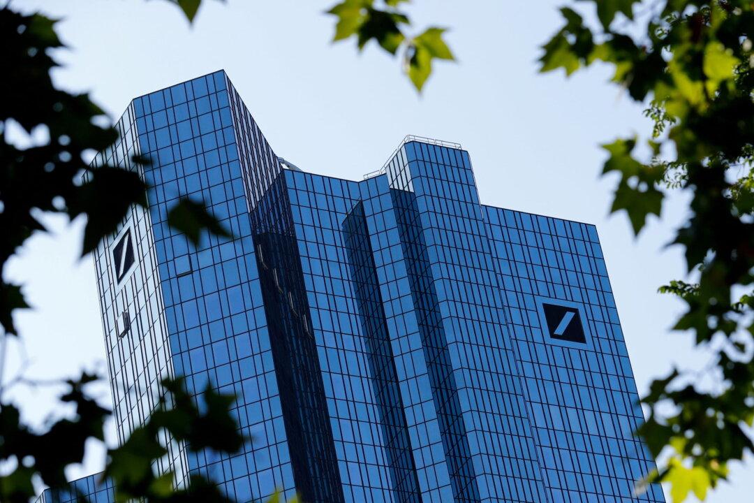 Deutsche Bank CEO Won’t Rule Out Job Cuts