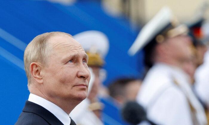On Navy Day, Putin Says US Is Main Threat to Russia