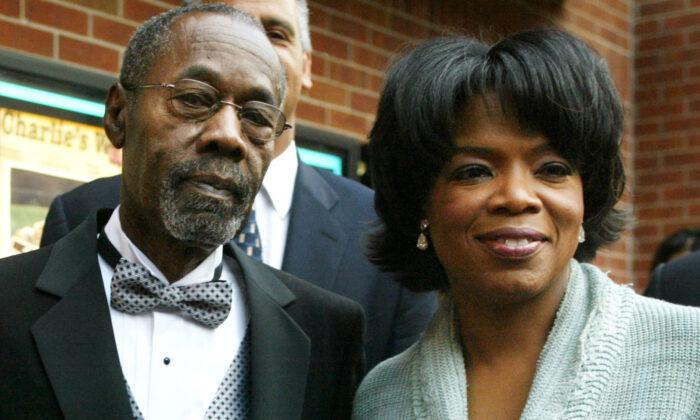 Oprah Winfrey's Father Dies Days After Family Celebration