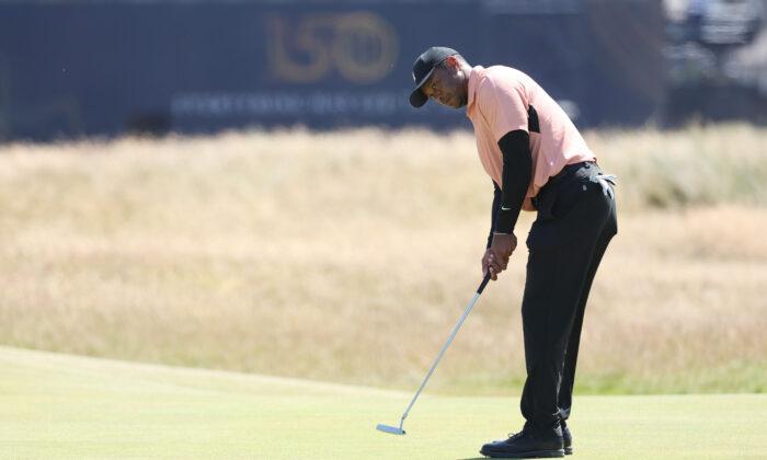 Tiger Woods Tackles 18-Hole Practice Round at St. Andrews