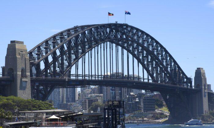 Aboriginal Flag to Replace New South Wales’s on Sydney Harbour Bridge