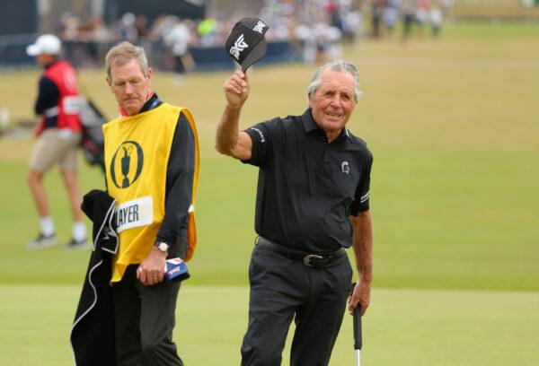 Gary Player of South Africa interacts with the crowd on the 18th during the Celebration of Champions Challenge during a practice round prior to The 150th Open at St. Andrews Old Course, in St. Andrews, Scotland, on on July 11, 2022. (Kevin C. Cox/Getty Images)