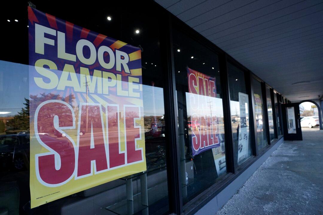 How to Afford Big-Ticket Items for the Year—Timing Could Really Make a Difference