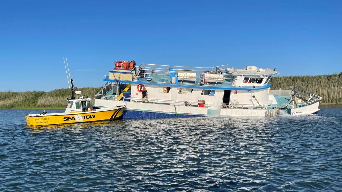 Good Samaritan Rescues 22 People From Sinking Charter Boat in NJ, Coast Guard Says