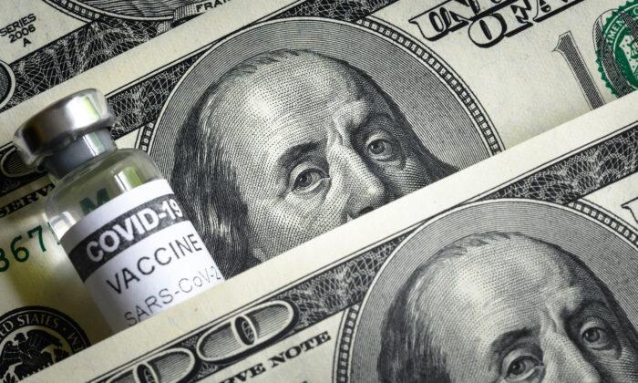 US Gives Pfizer $3.2 Billion for Ineffective COVID Vax