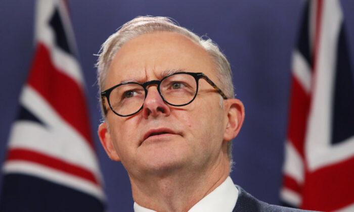 Australian PM Announces Inquiry into Former Prime Minister Over Secret Portfolio Appointments