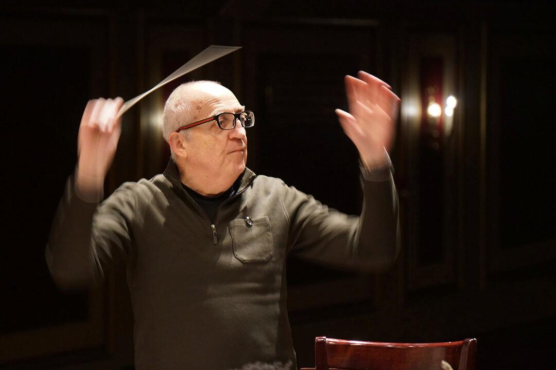 Award-Winning Conductor, Composer Bramwell Tovey Dies