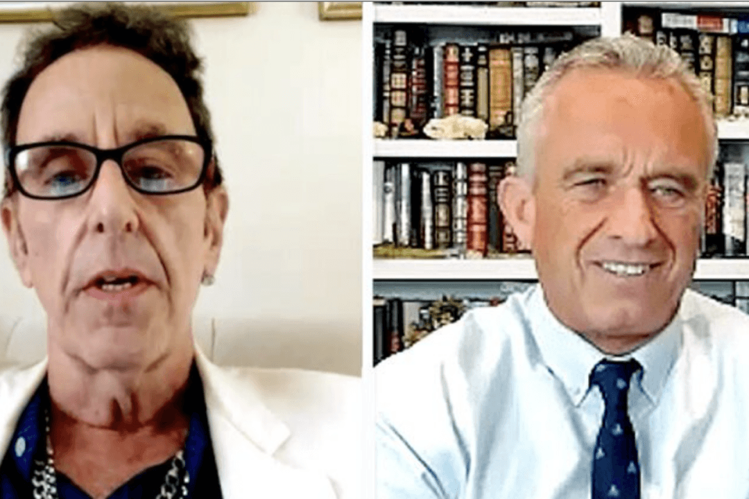 Guitarist Who Lost 8 Fingers After J&J Vaccine: People Have to Be Held Accountable