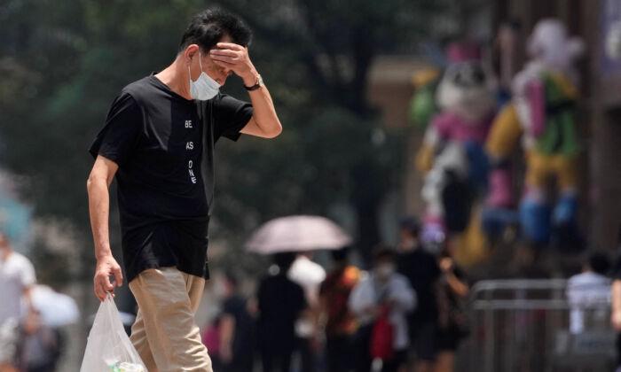 Record-Breaking Heat Wave Grips China, Affecting 900 Million People