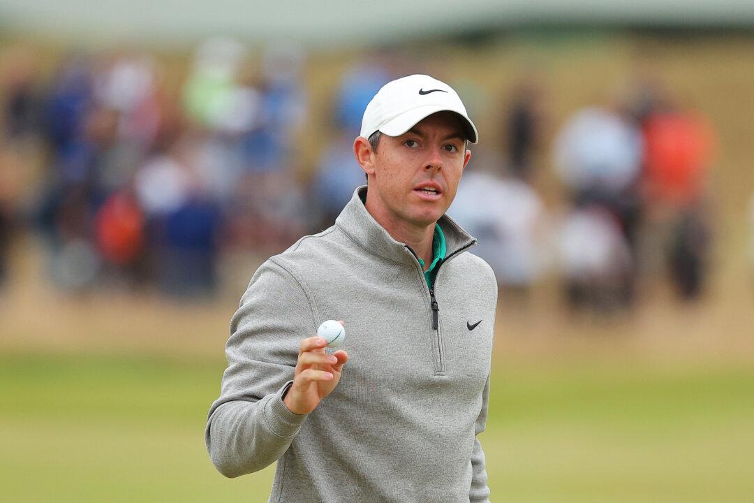 Co-leaders Rory McIlroy, Viktor Hovland Share 4-Shot Lead at the Open