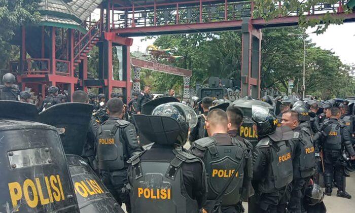10 Killed in Riots in Indonesia’s Restive Papua Province