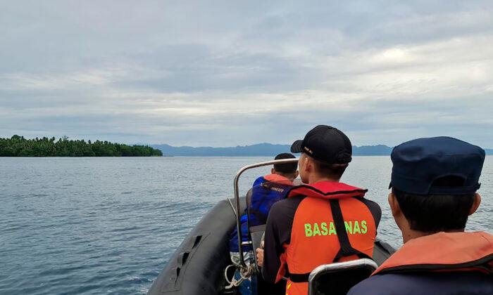 Rescuers Search for 13 After Boat Sinks in Indonesian Waters