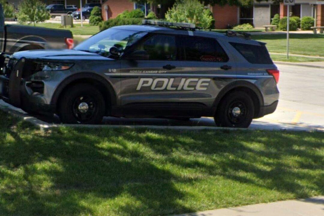 Kansas City Police Shoot, Kill Driver of Stolen SUV