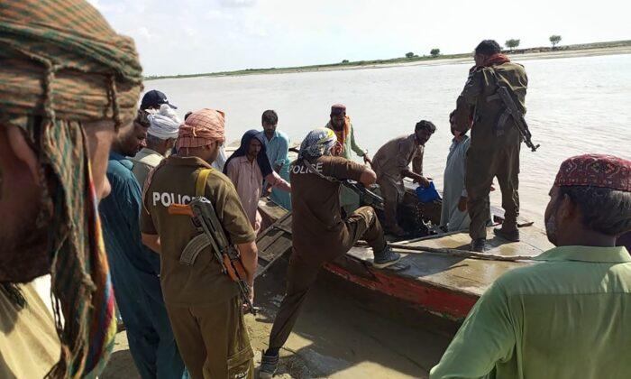 Pakistan Resumes Search for 29 Missing After Boat Capsized
