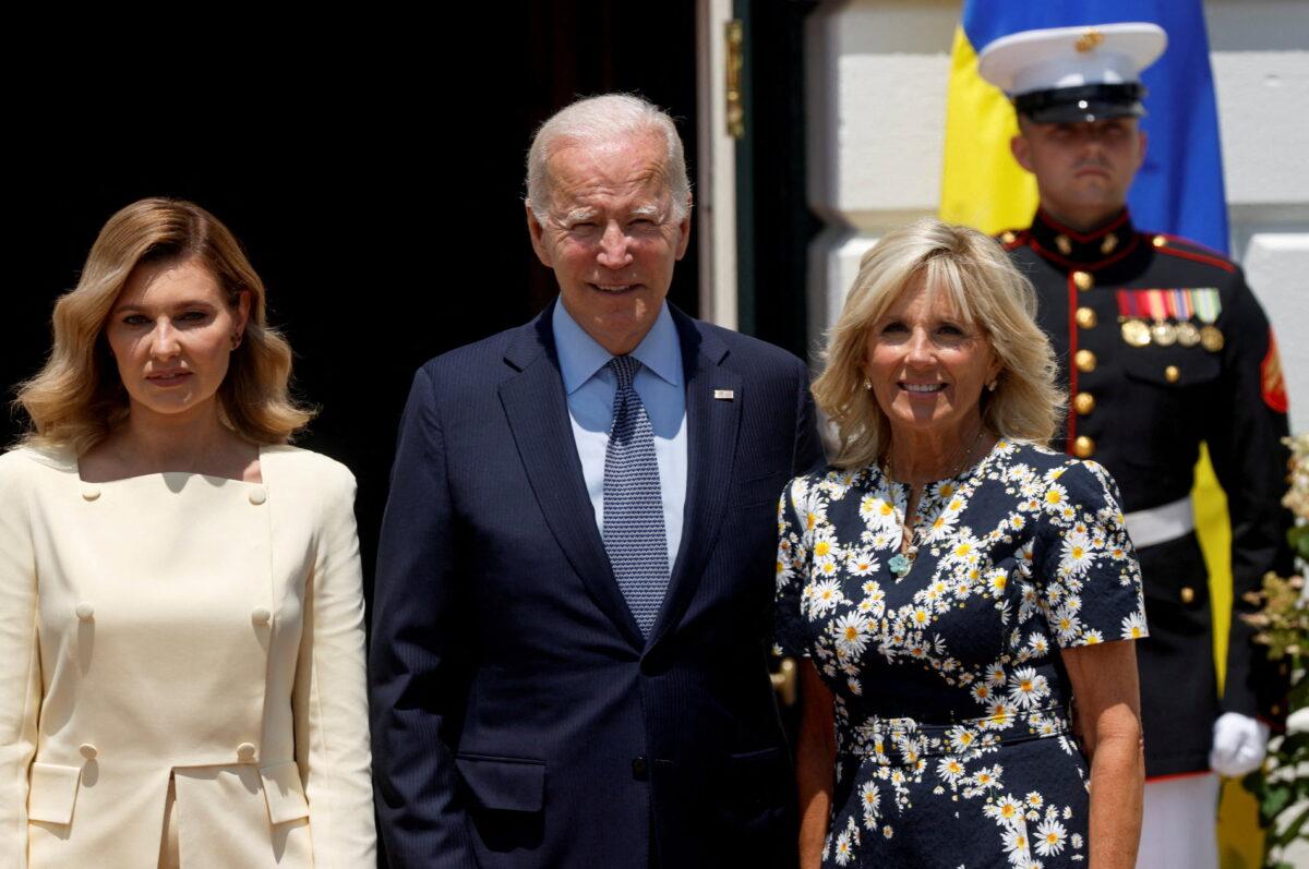 President Joe Biden (C) and First Lady Jill Biden (R) welcome Ukrainian First Lady Olena Zelenska (L) at the White House on July 19, 2022. (Jonathan Ernst/Reuters)