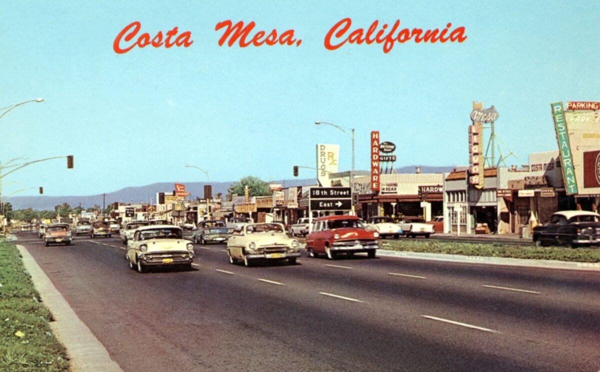 A postcard of Newport Blvd. in Costa Mesa, Calif., in the 1950s. (Photo courtesy Orange County Archives)