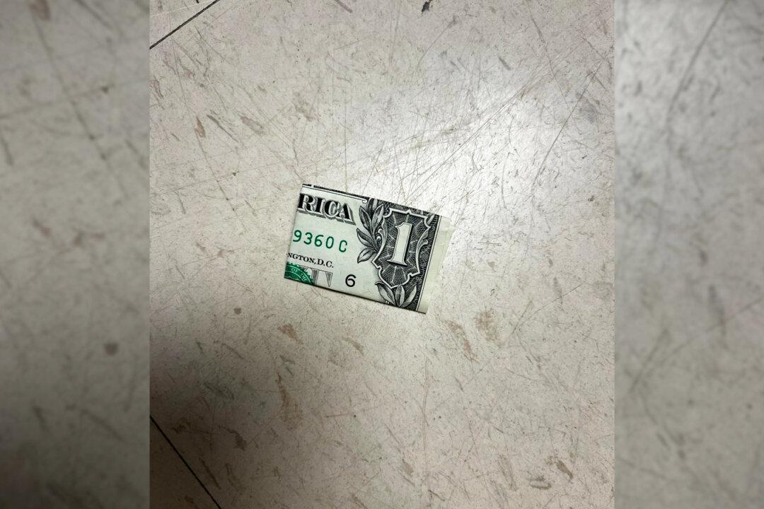 ‘This Is Very Dangerous’: If You See Folded Money on the Floor Like This, Do Not Pick It Up—Here’s Why