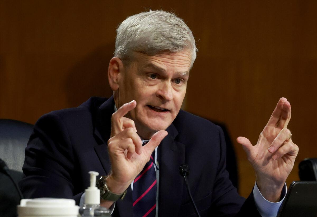 Sen. Bill Cassidy (R-La.) questions U.S. health officials in Washington on June 16, 2022. (Joe Raedle/Getty Images)