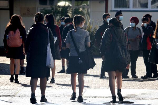 Senior students attend school in Auckland, New Zealand, on Oct. 26, 2021. (Phil Walter/Getty Images)