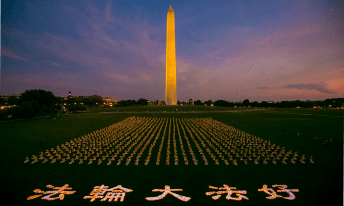 Candlelight Vigil in Washington Mourns Those Killed in Persecution of Falun Gong in China