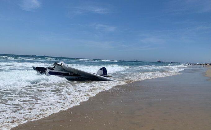 Small Plane Crashes Into Ocean in Huntington Beach
