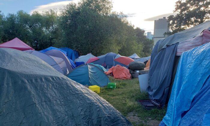 ‘No Leadership’: Camp Neighbours Decry Vancouver’s Worsening Homeless Situation
