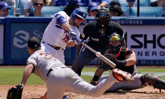 Dodgers Rally for 7–4 Win Over Giants, Sweep 4 From Rivals