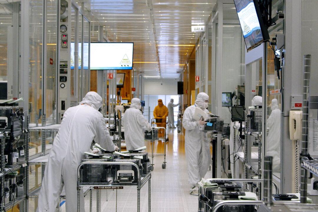 US, Mexico to Cooperate on Semiconductors, Electric Vehicles