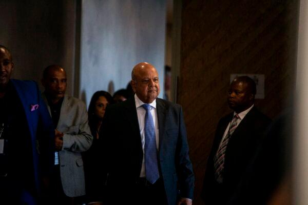 Pravin Gordhan, South African Minister of Public Enterprise, returns after a lunch break at the hearings of the Judicial Commission of Inquiry into Allegations of State Capture, Corruption, and Fraud in the Public Sector including Organs of State on November 19, 2018, in Johannesburg. (Wikus de Wet/AFP via Getty Images)