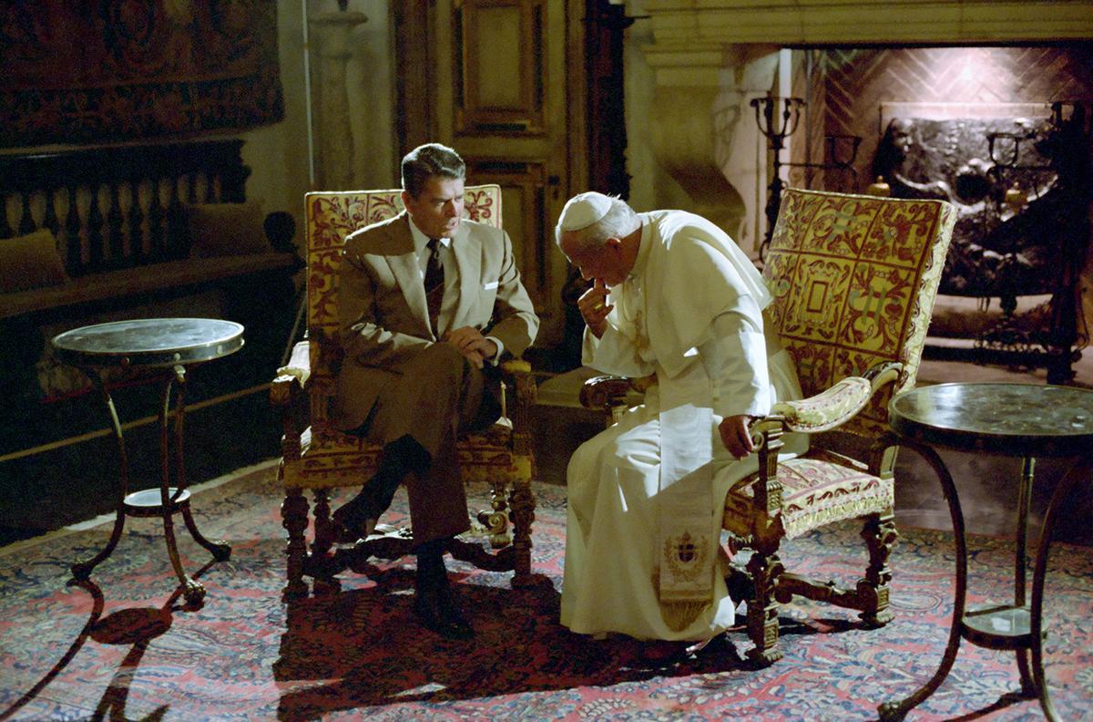 President Ronald Reagan with Pope John Paul II, at the Vizcaya Museum in Miami, Florida, on September 10, 1987. Both helped bring the fall of Soviet communism. National Archives. (Public Domain)