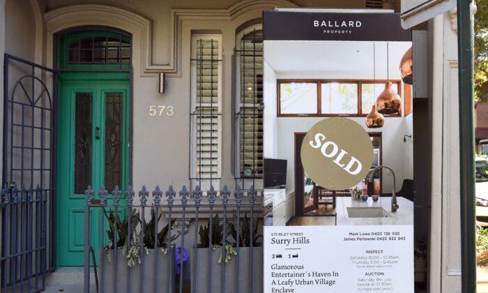 Australian House Values Drop While Unit Prices Increase in June Quarter