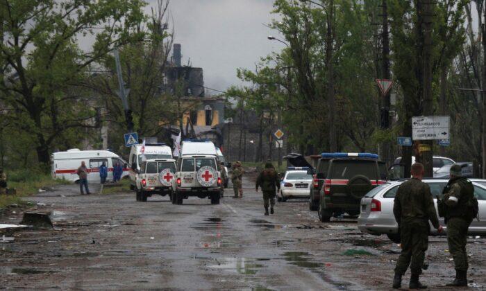Russia Says Ukraine Shelling Killed Dozens of Ukrainian POWs; Ukraine Denies the Attack