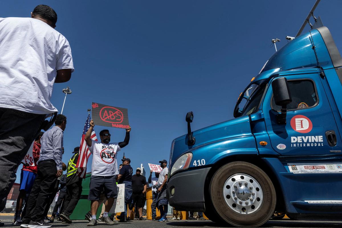 California Truckers Affected by New Law Warn ‘Prices Are Going to Go Through the Roof’