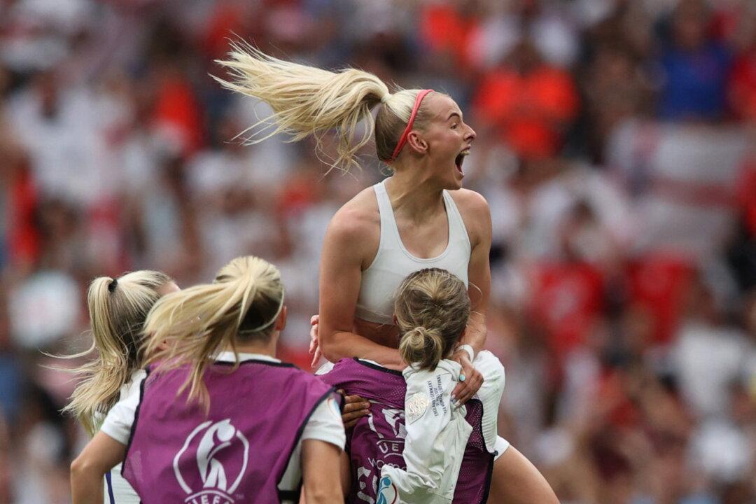 MP Warns Sporting Regulators Fear Being Cancelled for Banning Trans Athletes