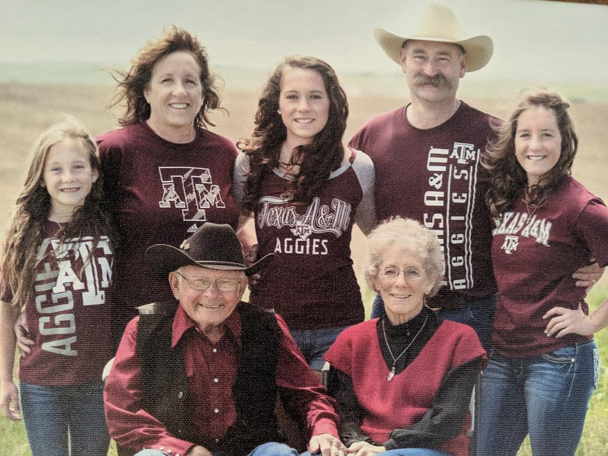 Trent Loos and his family. (Courtesy of <a href="https://www.loostalesmedia.com/">Trent Loos</a>)