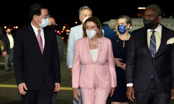 Pelosi Arrives in Taiwan Amid Beijing’s Threats of Military Violence