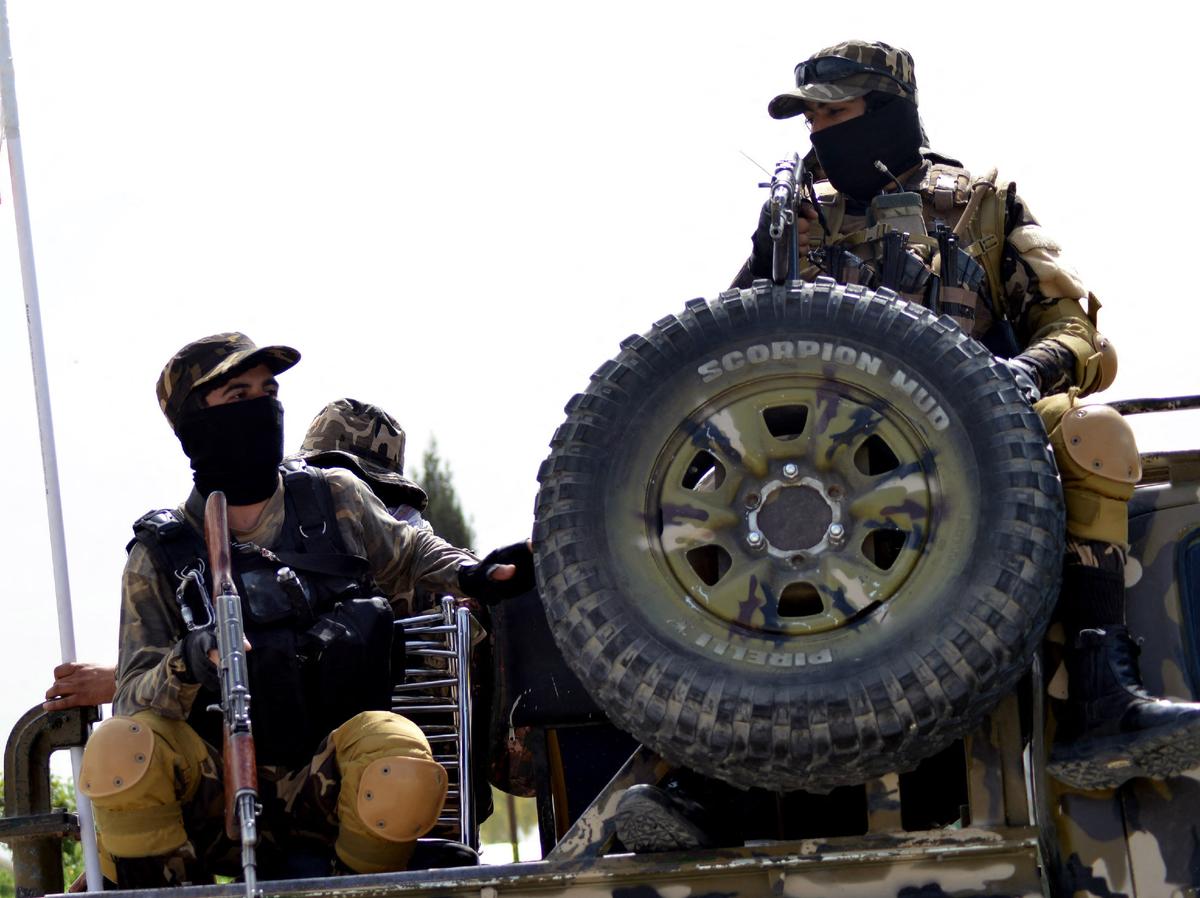 2 Police Killed in Clash With ISIS Gunmen in Afghan Capital