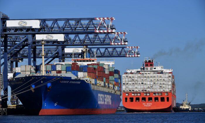 Australia’s Trade Surplus Reaches Record High of $17.7 Billion in June