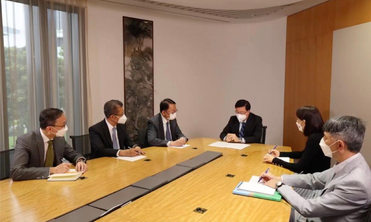 Hong Kong Officials Mimick CCP, Call Pelosi’s Taiwan Visit 'Mousey'