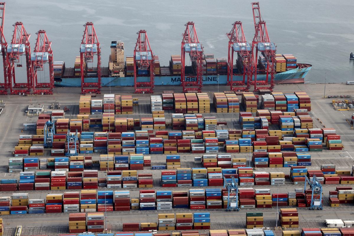 Trade Deficit Shrinks as Exports Hit Record High