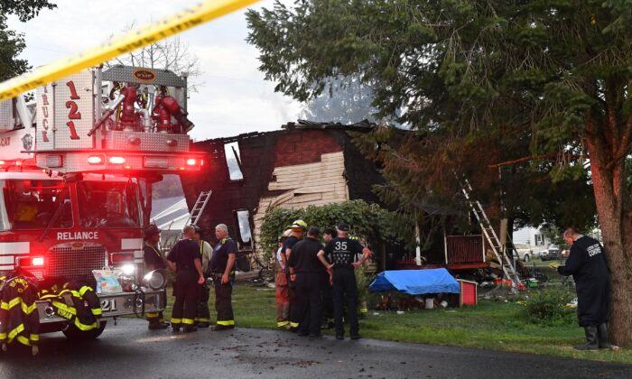 Blaze Kills Firefighter’s 10 Relatives, 3 of Them Children