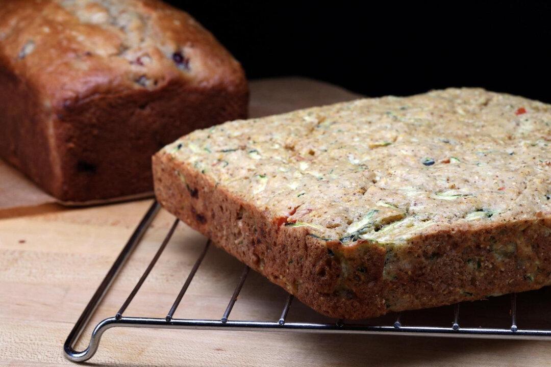 Zucchini Tomato Chile Cornbread