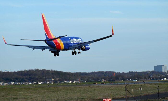 Southwest Airlines Says It Lost as Much as $825 Million in Holiday Meltdown