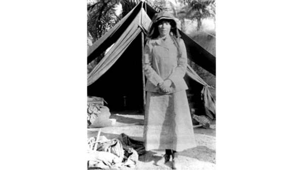 British author and archeologist Gertrude Bell in Iraq at the age of 41 in 1909. (Public Domain)