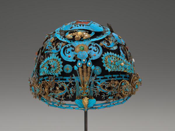 A cap, 18th–19th century, Qing Dynasty (1644–1912), China. Promised gift of Barbara and David Kipper. Art Institute of Chicago. (Art Institute of Chicago)