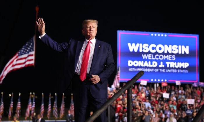 Appeal of Trump Endorsement Over Pence on Display in Wisconsin
