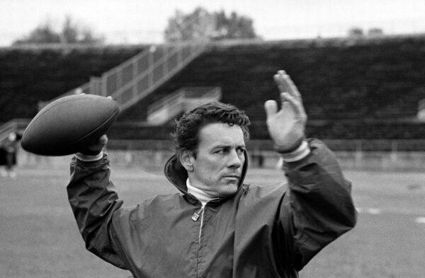 Len Dawson of the Kansas City Chiefs running through passing drills with receivers in New Orleans in January 1970 to prepare for the Super Bowl. (AP Photo)