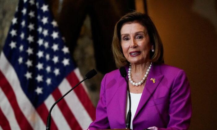 Pelosi Expected to Visit Taiwan; Biden Admin to Give ID Cards to Illegal Immigrants | NTD News Today