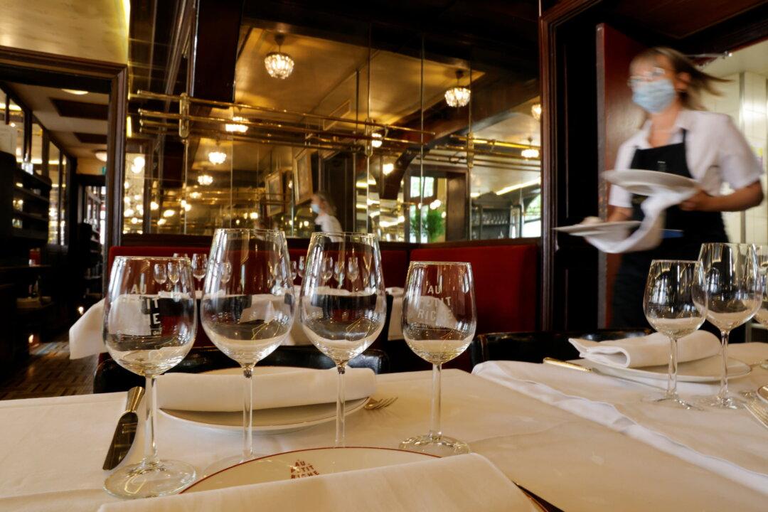 French Services Growth Slowed Less Than First Forecast in July: Final PMI