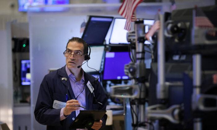 Wall Street Opens Lower as Strong Jobs Data Fuels Rate-Hike Worries